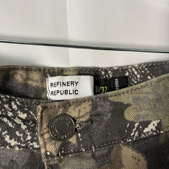 Refinery Republic Men's Denim Jeans Camo Paint Splatter 34x32 - Picture 5 of 6